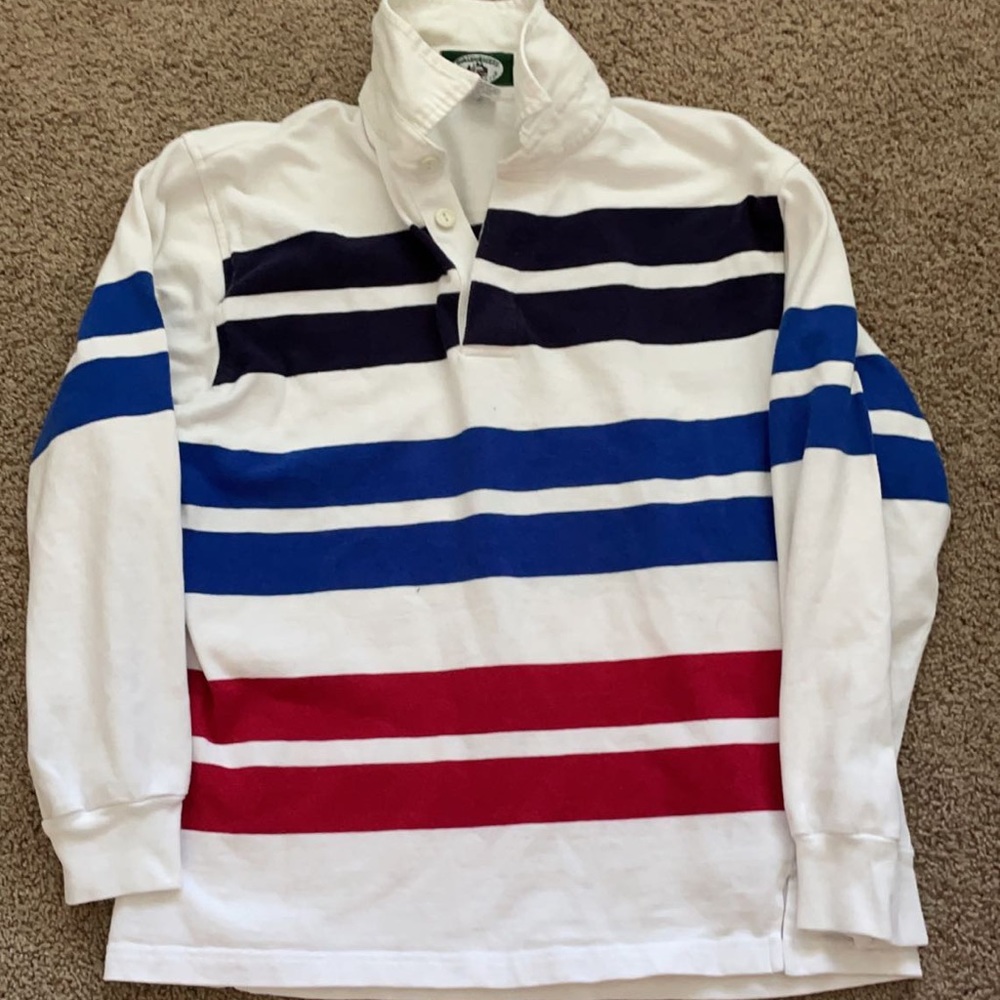 collared polo